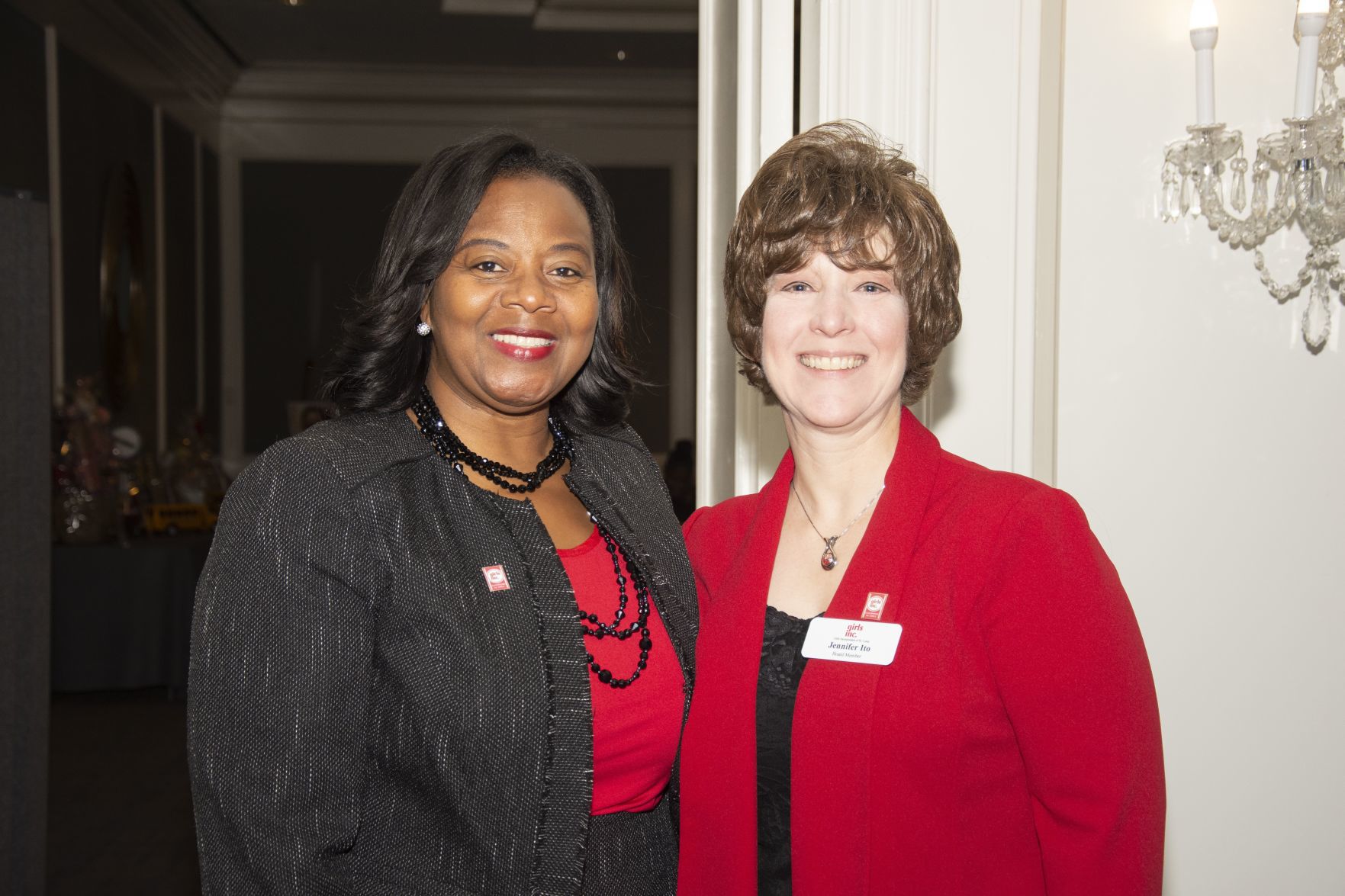 Dr. Nina Caldwell, Jennifer Ito